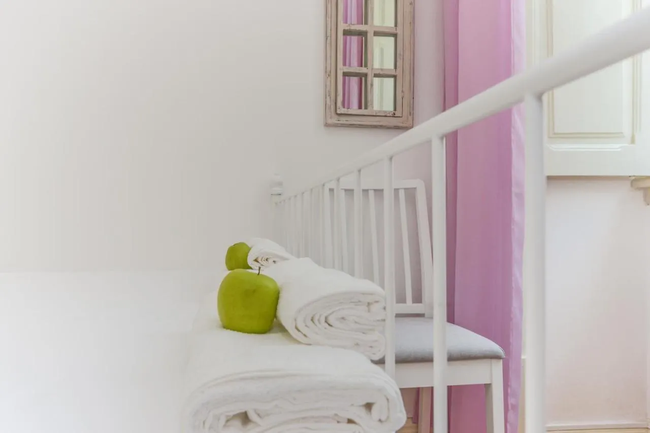 Coquette Home Lisbon Guesthouse فندق مبيت وإفطار